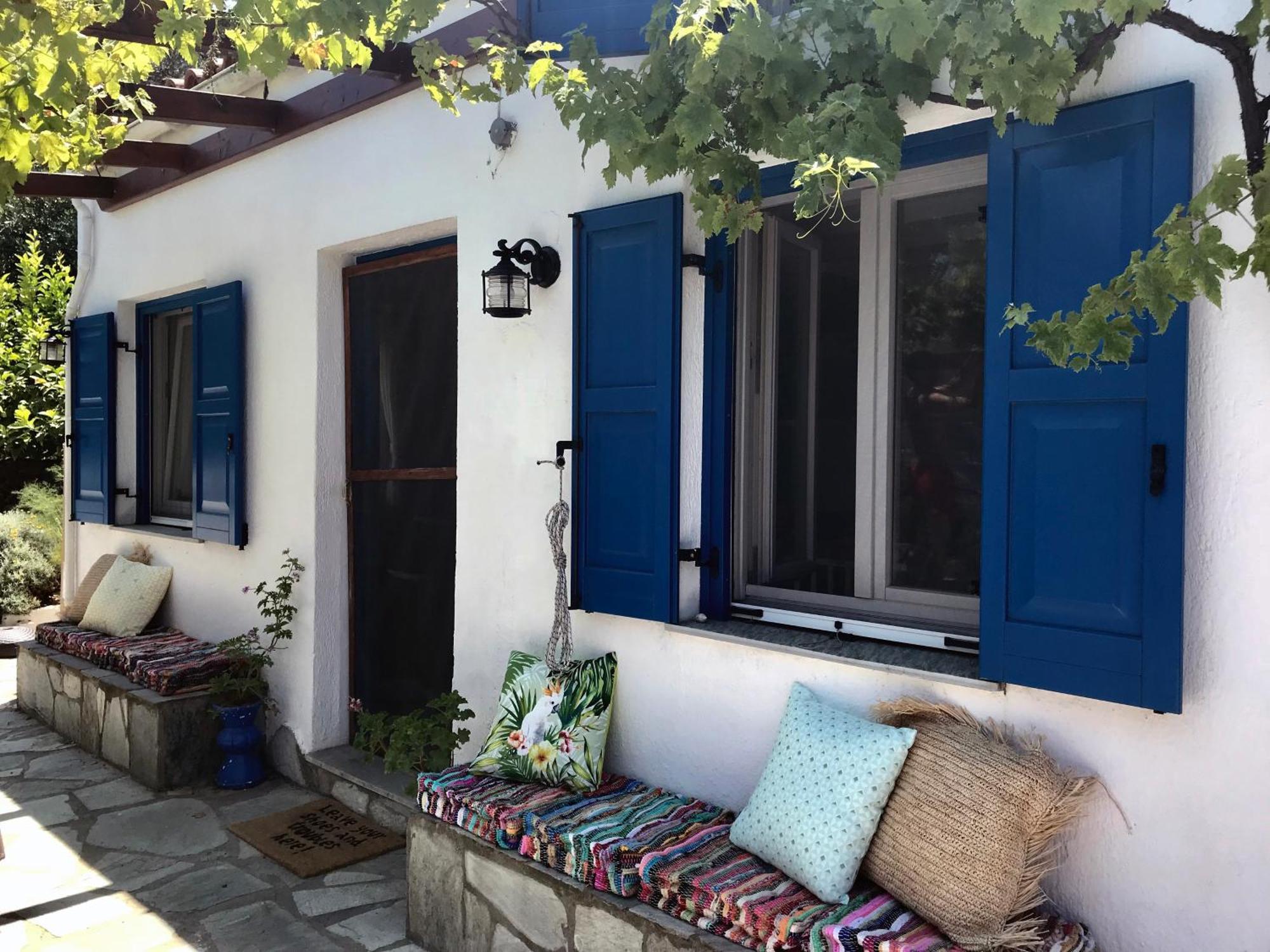 Romantic Lemonia Cottage Skopelos Town Exterior photo